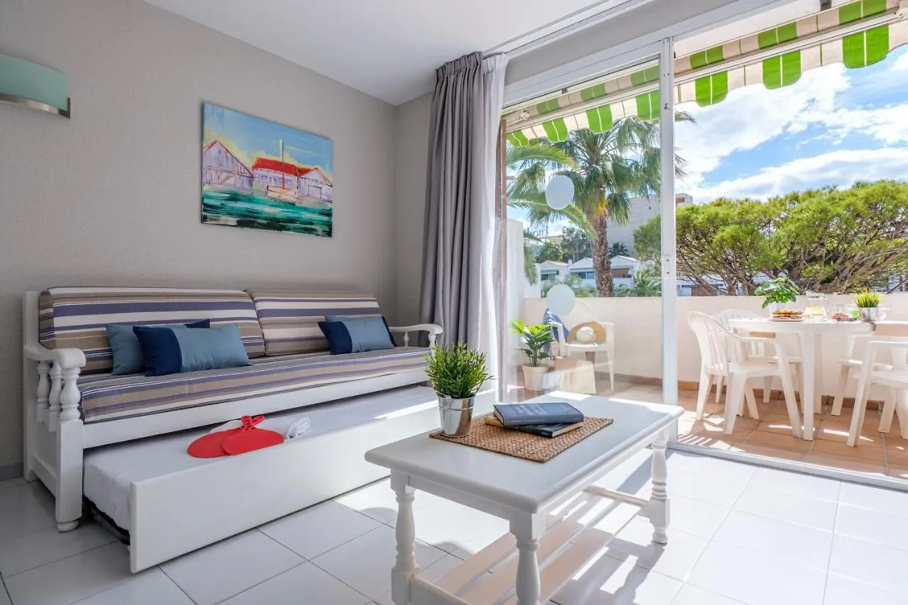 Apartamentos Estival Park 라피네다 아파트
